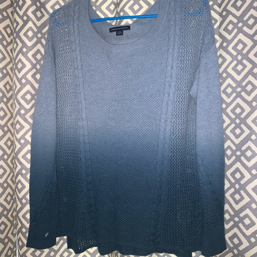 American Eagle Sweater!